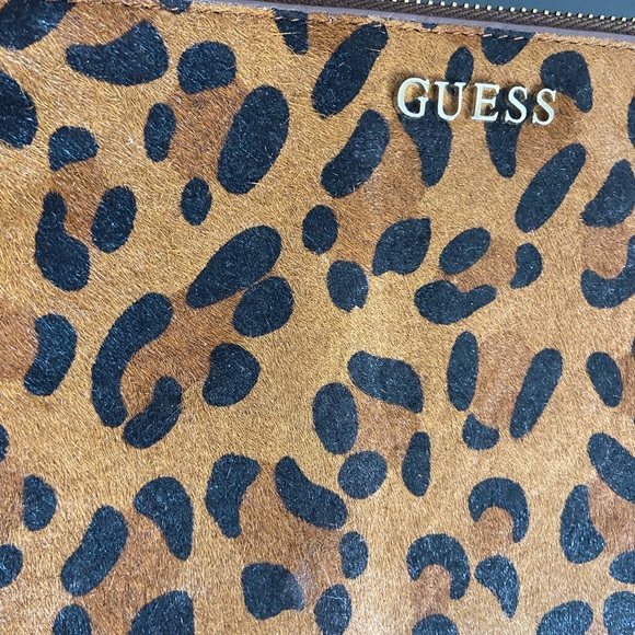 Guess Women’s Cheetah Print Brown Wristlet - Picture 2 of 6